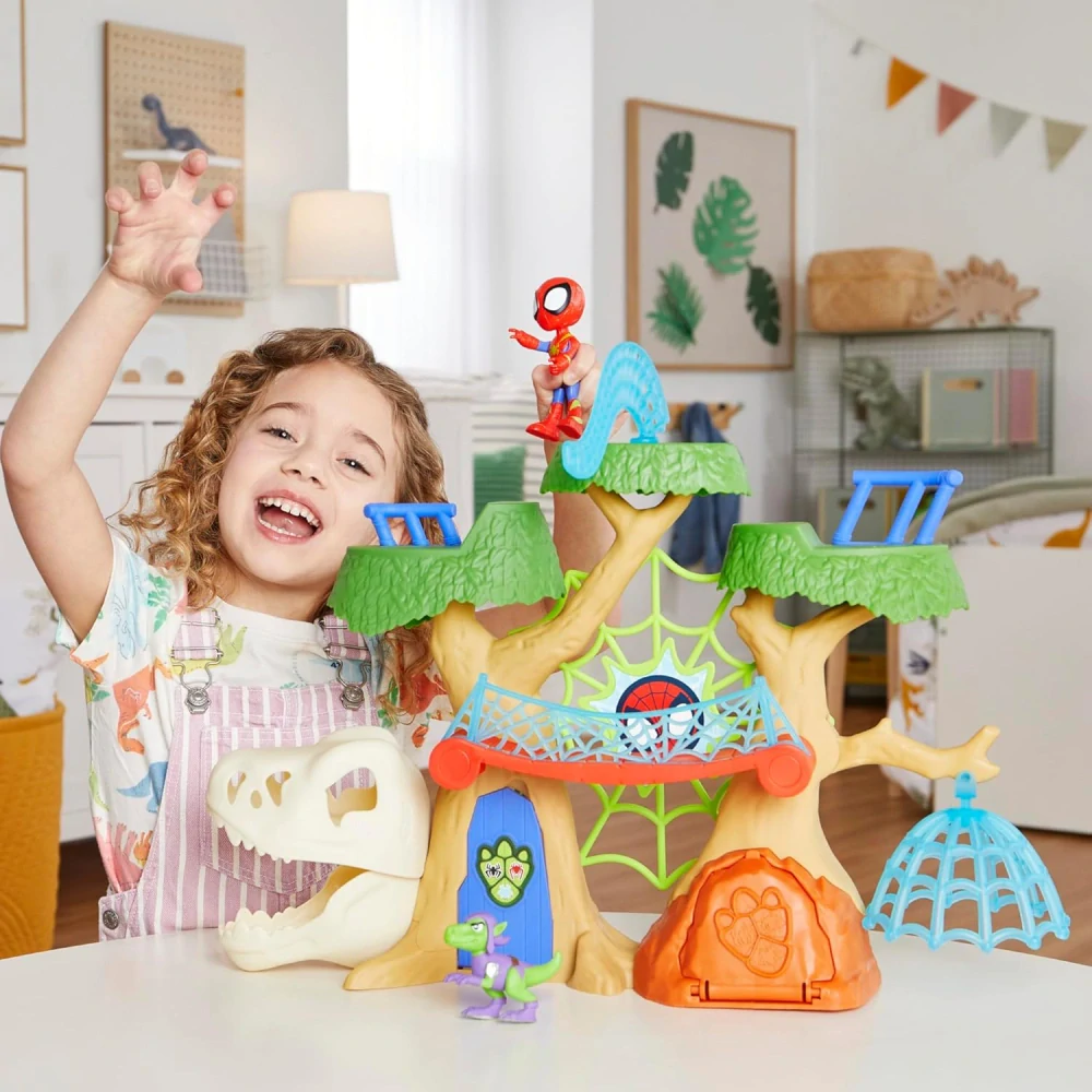 Spidey a jeho úžasní přátelé Figurka a domeček na stromě plný atrakcí Hasbro