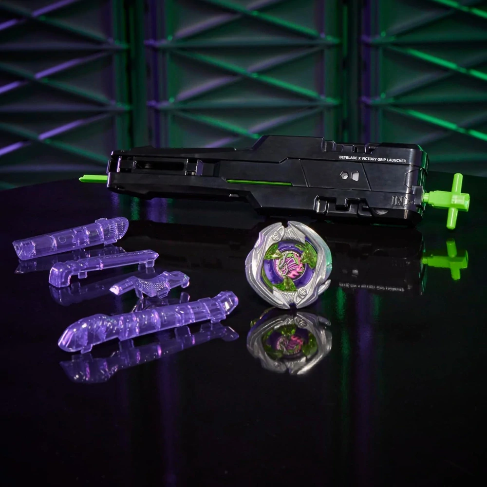 Beyblade X Saber Samurai 2-70L Victory Grip s pravotočivým vystřelovačem Hasbro