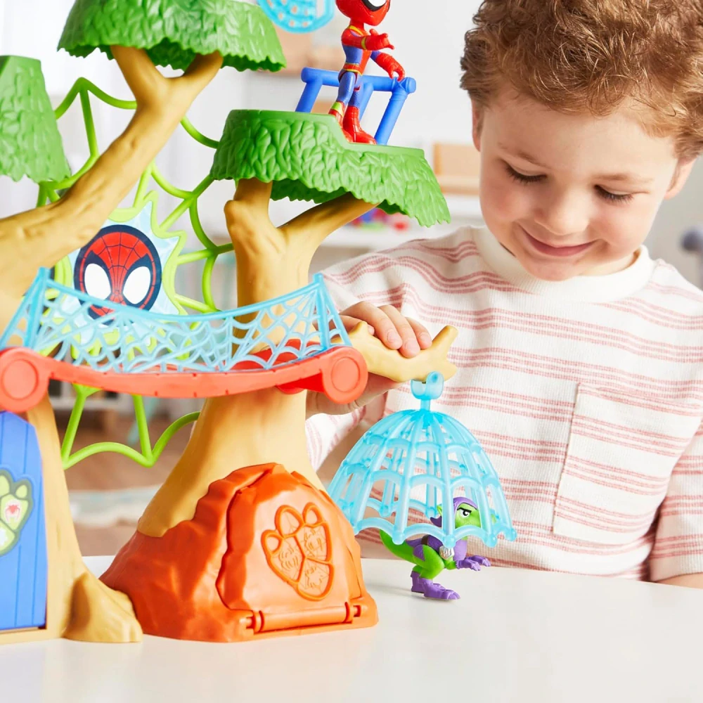 Spidey a jeho úžasní přátelé Figurka a domeček na stromě plný atrakcí Hasbro