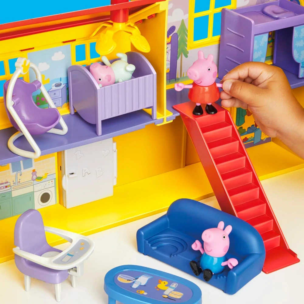 Hasbro Prasátko Peppa velký domeček s doplňky
