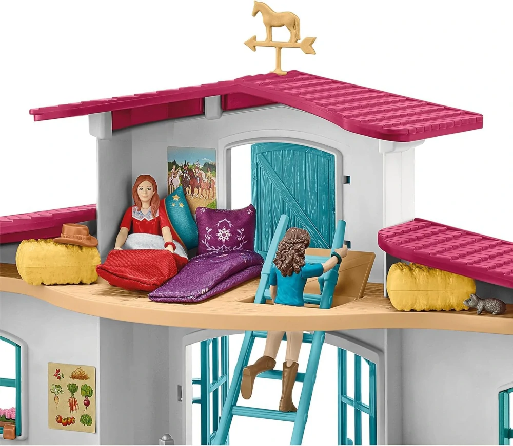 Schleich 42567 Velká Stáj s příslušenstvím u jezera - Jezdecké centrum