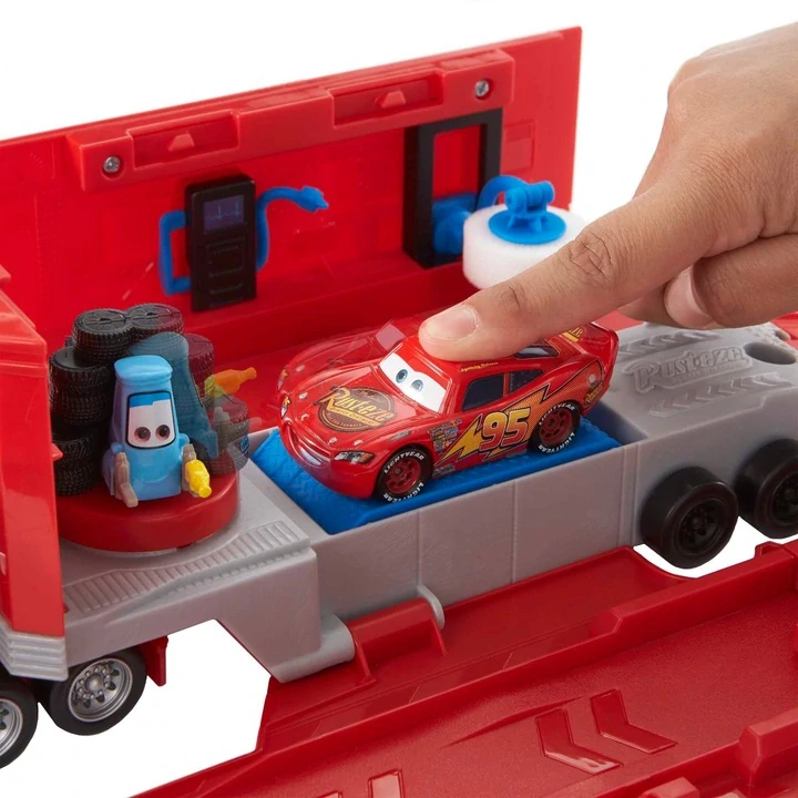 Mattel Transporter Mack Nákladní auto s odpalovacím zařízením CARS Guido HDC75