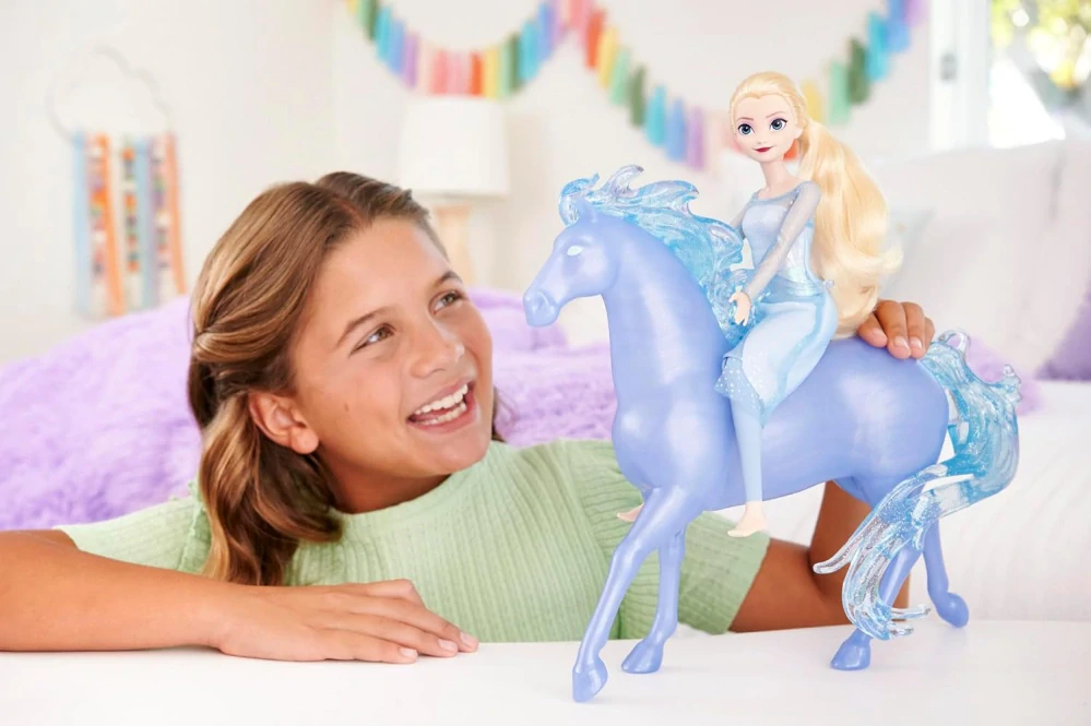 Frozen Velká Panenka ELSA a NOKK Elza s bájným koněm Duch vody Ledové Království