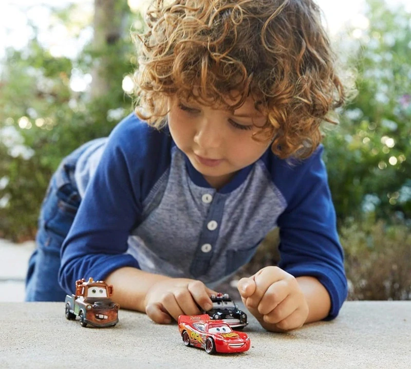 Mattel Cars Auta Blesk McQueen Burák Sheriff Sada 3 kovové vozídla HBW14