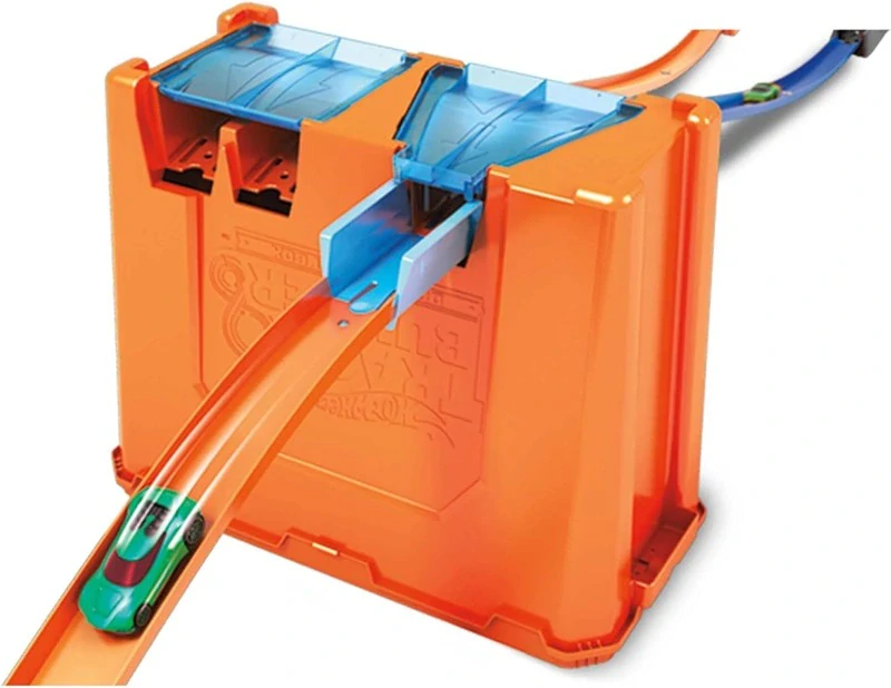 Mattel Hot Wheels Track Builder box plný triků + 2 Auta GGP93