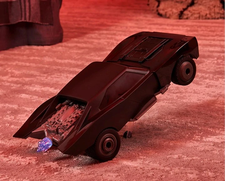 Auto Batman Turbo Boost Batmobile Na Dálkové Ovládání RC svítí 1:15 od Spin Master
