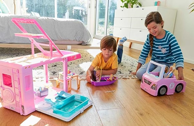 OUTLET - Mattel Barbie Karavan 3v1 Super-Camper GHL93