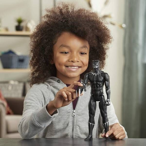 Black Panther Černý Panter 30 cm Figurka s přislušenstvím Blast Gear od Hasbro E7388